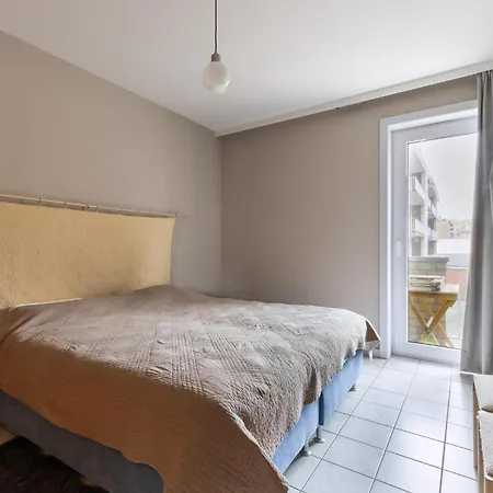 Seastar 0202 Met Garage * ニーウポールト